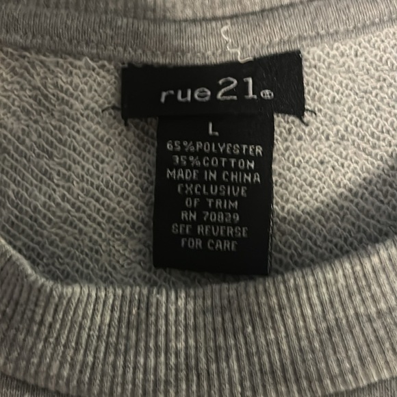 Rue 21 Girls large crewneck with Tiger. Gray - Picture 3 of 6